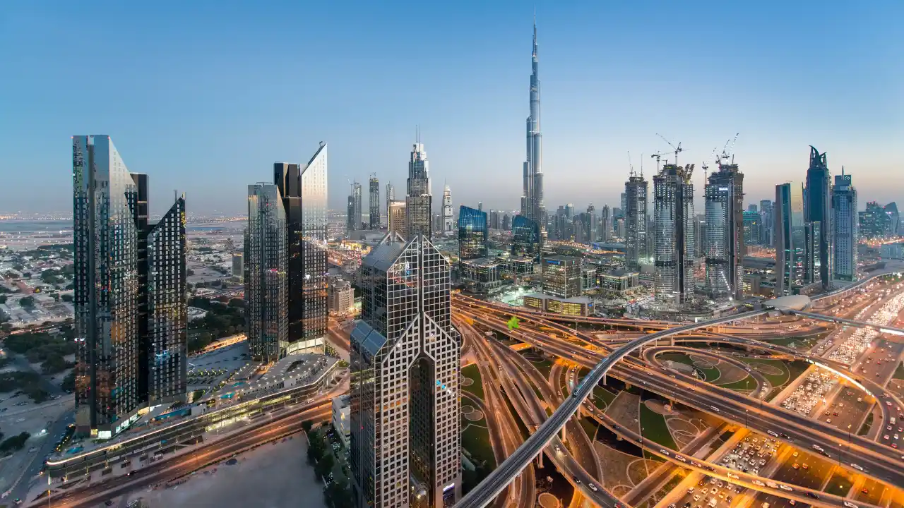 Dubai’de Dil Eğitimi Alırken Ziyaret Edebileceğiniz 10 Mekan
