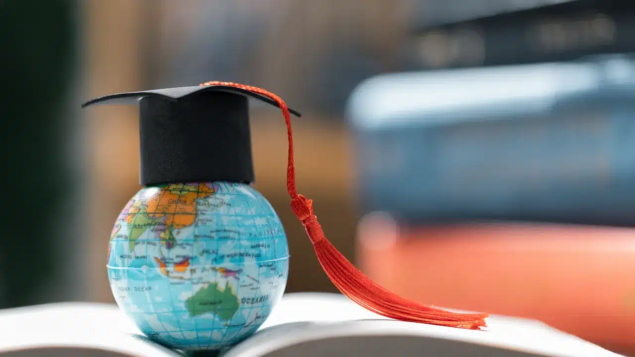 First Edumate ile Yurtdışında Eğitim: Lisans, Yüksek Lisans, Dil Eğitimi ve Daha Fazlası